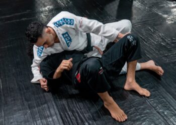 Understanding The Reverse Scarf Hold In BJJ