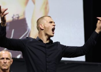 Ian Garry needs to be ‘very cautious’ at UFC 296 press conference