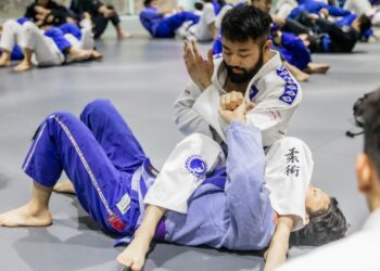 The Importance Of Flow Rolling In BJJ: Enhancing Skill Through Cooperative Training