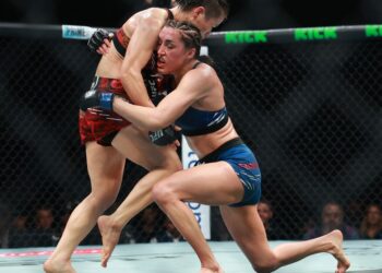 Video: Watch Exact Moment Tatiana Suarez Shreds Knee On Octagon, Turning Tide In Zhang Weili Loss | UFC 312