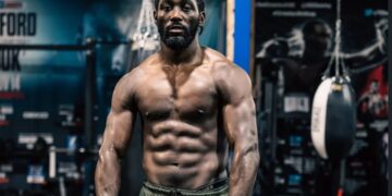 Crawford’s Jacked Physique Has Canelo Fans Terrified