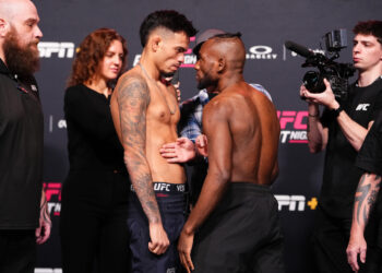 Face off! Royval Stares Down Kape In Vegas!