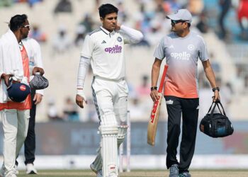 IND vs SA 2025: Shubman Gill opens up on neck injury that forced him out of entire Test series | CricTracker