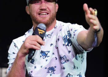 Hairy situation?! Justin Gaethje responds to persistent rumors of Staph infection ahead of UFC 324