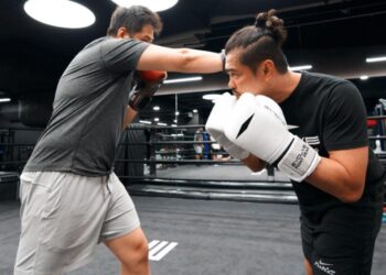 What Is The “Dempsey Roll” And How To Utilize It In Boxing