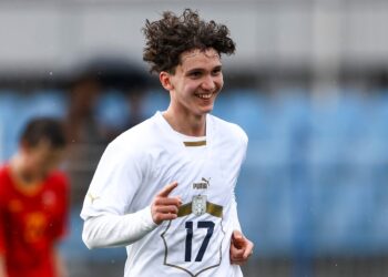 Edward Ibrovic-Fletcher: Leeds United Sign Man United Youngster