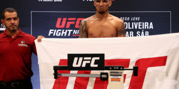 UFC 326’s Charles Oliveira teases featherweight return, also admits he may be ‘going crazy’