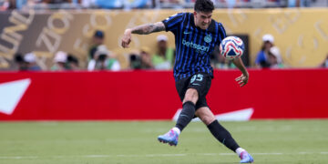 Liverpool & Arsenal Transfer Battle for Inter Milan's Alessandro Bastoni