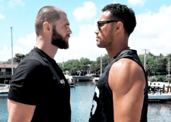 Jiri fans are awfully quiet after this UFC 327 staredown with enormous Carlos Ulberg (Video)