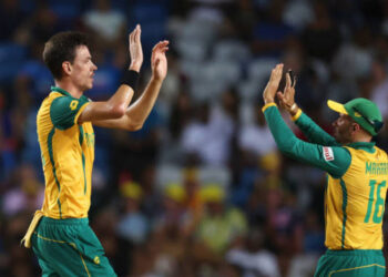 South Africa beat Australia by 67 runs in 1st ODI at Durban