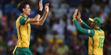 South Africa beat Australia by 67 runs in 1st ODI at Durban