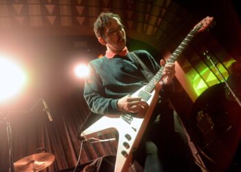 Open Thread, Tuesday, October 27: Tell me an obscure band or artist you love