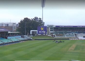 SA vs AUS 1st Test: Quick scoring vital for Australia with bad light at Durban