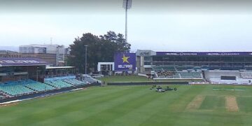 SA vs AUS 1st Test: Quick scoring vital for Australia with bad light at Durban