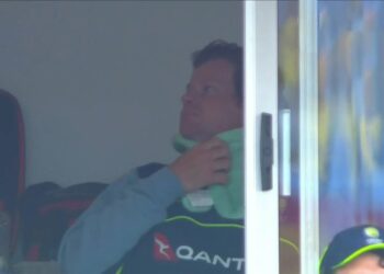 Steve Smith neck injury: Will he bat on day 5 in Gqeberha?
